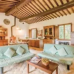 Holiday home Cai'gatti, Con Piscina E Campo Da Tennis