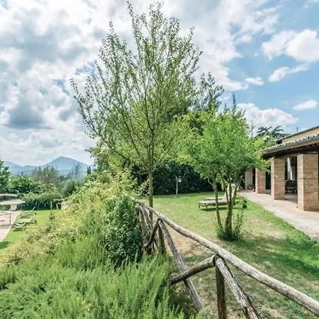 Holiday home Cai'gatti, Con Piscina E Campo Da Tennis