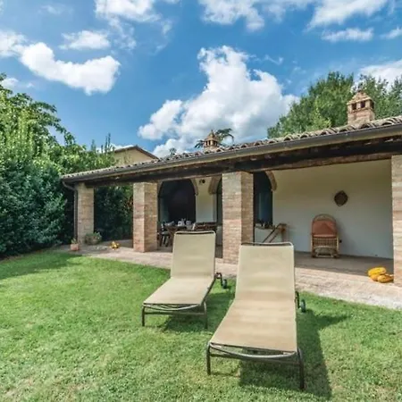 Cai'gatti, Con Piscina E Campo Da Tennis Holiday home